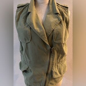 Madewell women’s modern half zip olive green utility vest size M